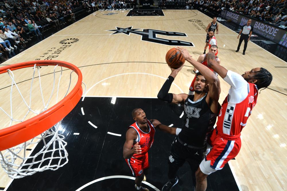 詹金斯在比 詹金斯在比