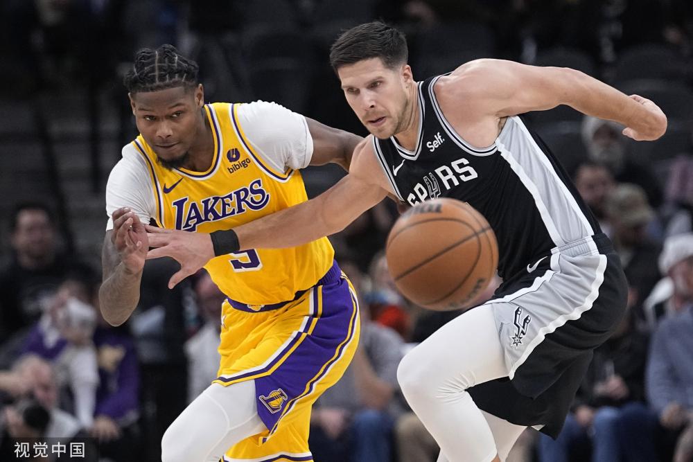 在炎热的夏 在炎热的夏