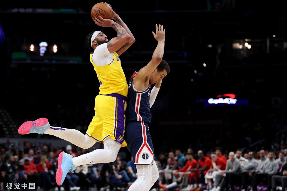 与此同时 与此同时